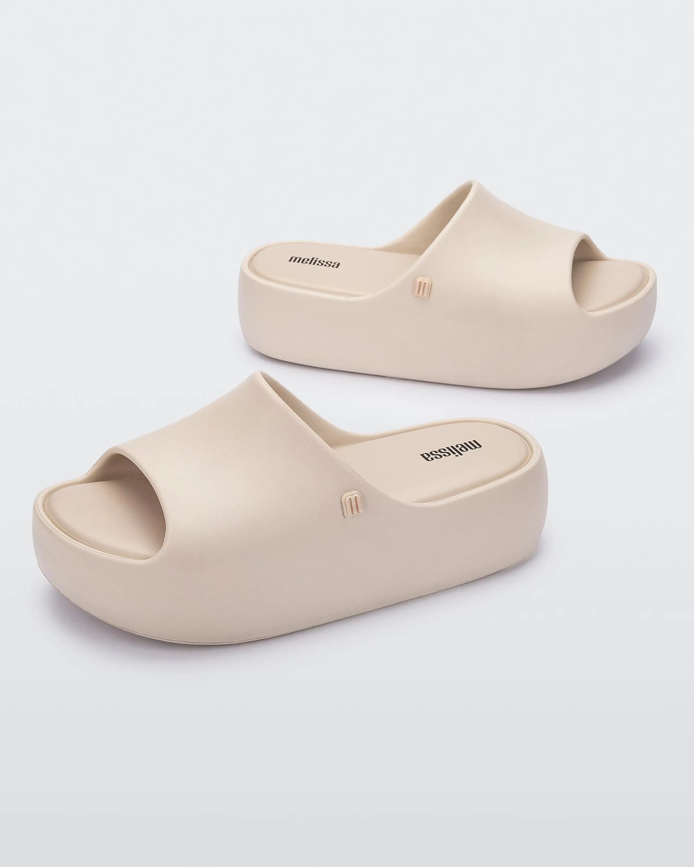 Melissa Free Platform Slide (COR BEGE CLARO)